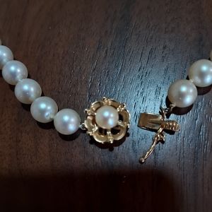 Cultured pearl necklace 10 inch